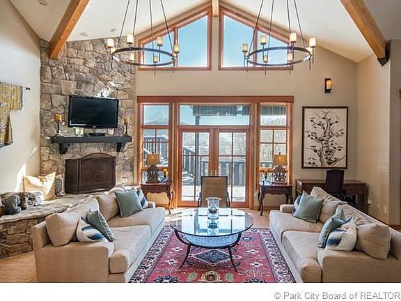 2nd image of 2097 Mahre Dr