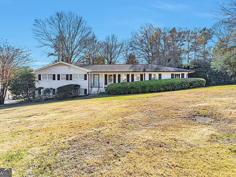 2984 Blackberry Ln — Photo 30