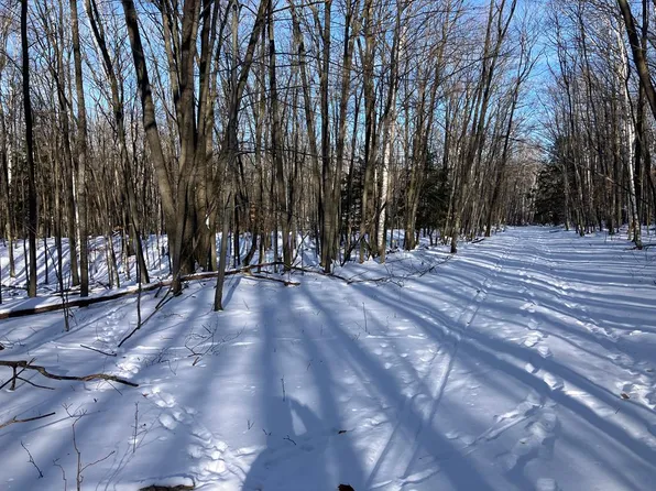 6863 E Spring Ln, Egg Harbor, WI 54209