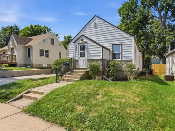 717 S Hawthorne Ave, Sioux Falls, SD 57104