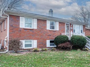 6206 Moorhaven Dr, Louisville, KY 40228