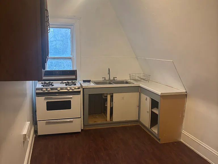 1314 W 89th St — Photo 5