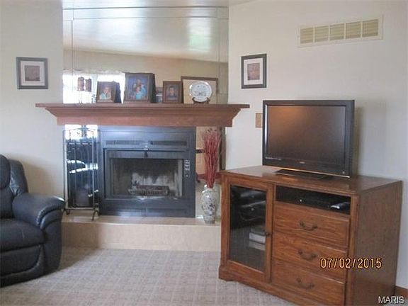 2nd image of 17 Brittany Ct