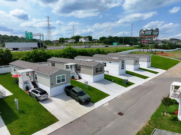 Cavco JW83 Holiday Village Plan, Holiday Village