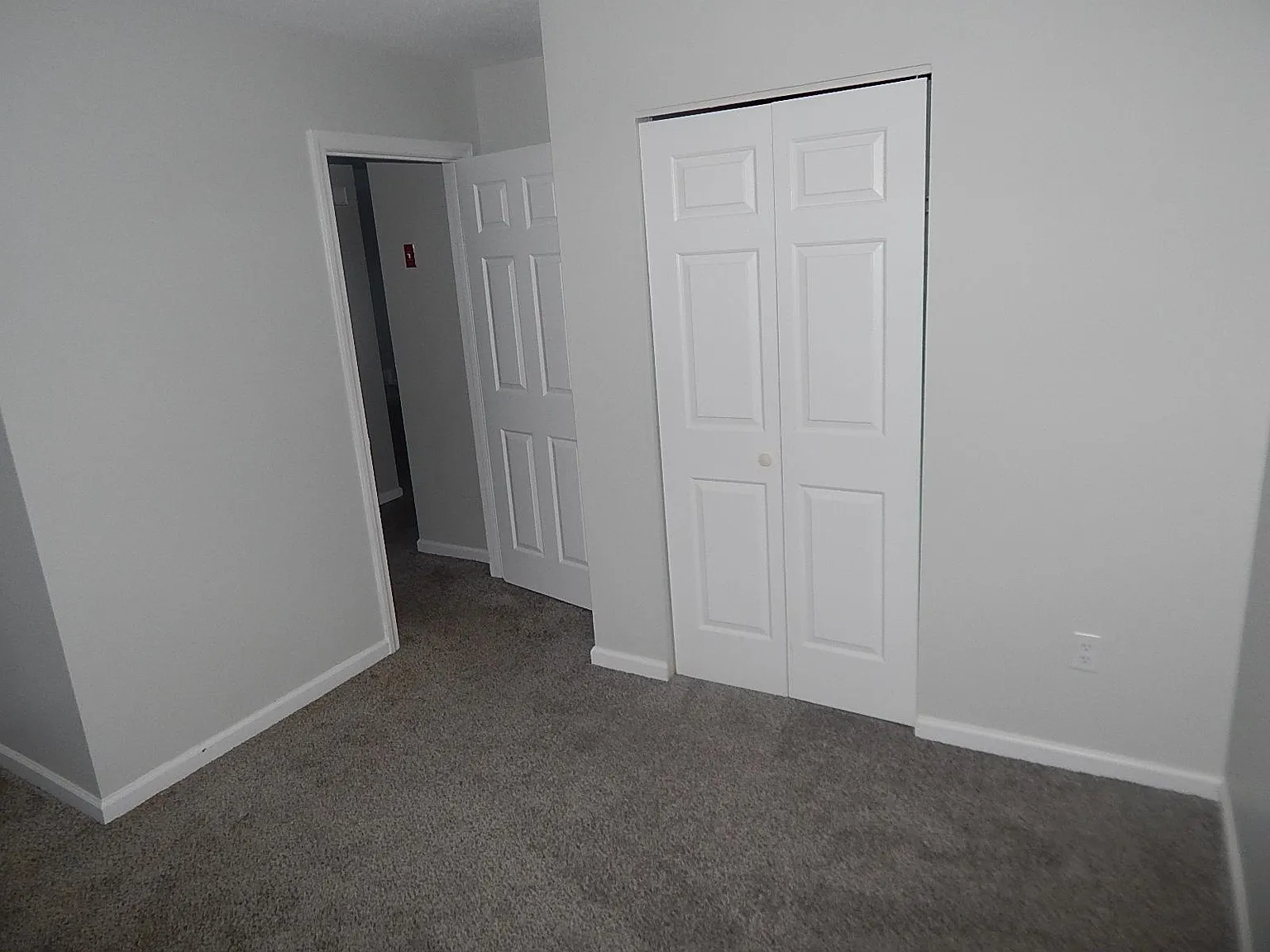 2 bed, $1,600 — Photo 4