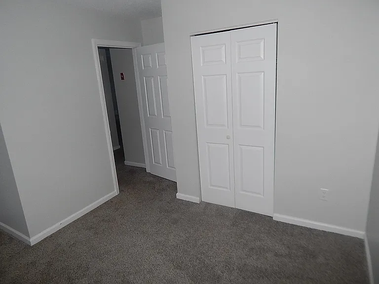 73 Husson Ave #D — Photo 4