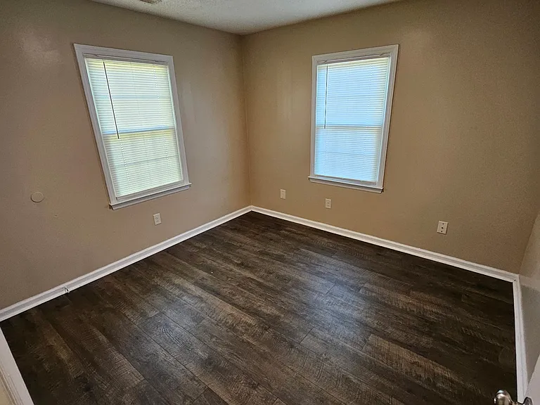 2821 Club Plaza Rd #F — Photo 3