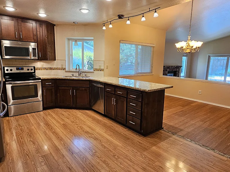 3083 Funston Dr — Photo 6