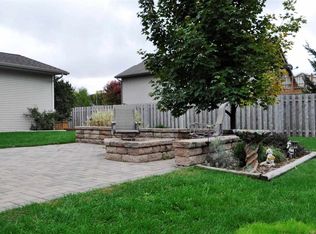 845 Columbia Dr, Poynette, WI 53955