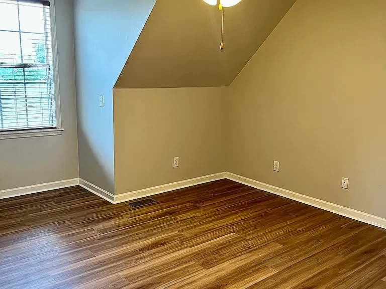 214 Lincoln Grn #G — Photo 12