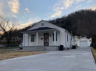 909 W 1st St, Morehead, KY 40351