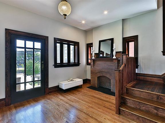 5th image of 5469 Enright Ave