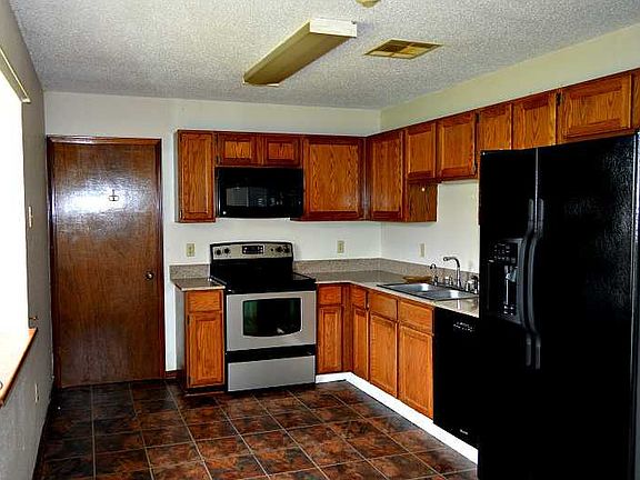 4th image of 733 Lemoyne Dr