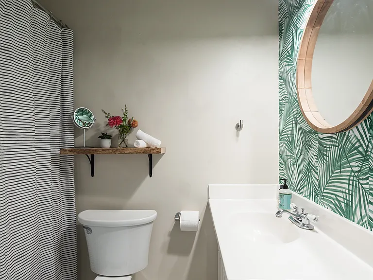 7468 N Huron Ave #1 — Photo 14
