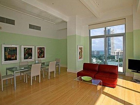 3rd image of 201 Aqua Ave APT 903