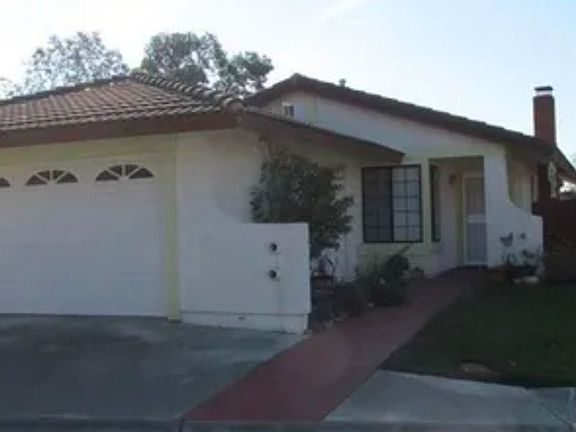2nd image of 1310 White Clover Ln