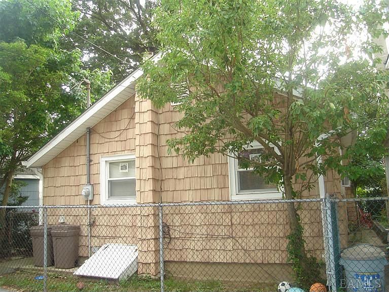1st image of 213 Edgewater #213B
