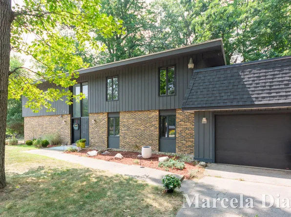 3431 Tricklewood Dr SE, Grand Rapids, MI 49546