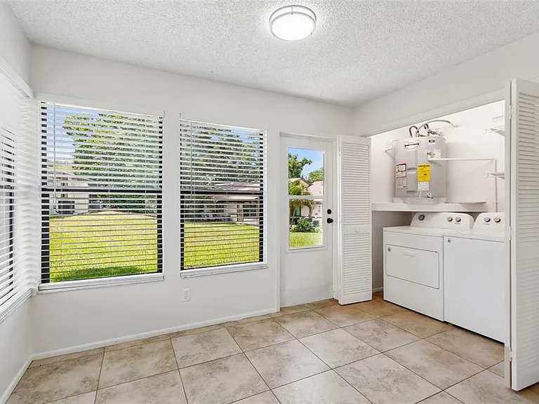 2945 Grovewood Blvd #A — Photo 30