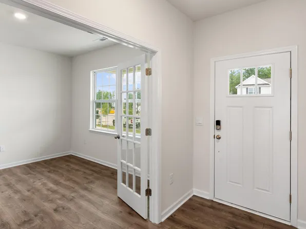 1716 Post Oak Dr, Haw River, NC 27258