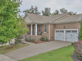 6040 Christmas Dr, Nolensville, TN 37135