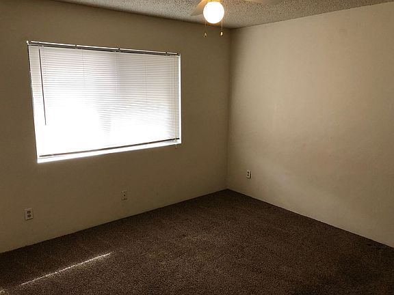 5th image of 629 Dameron Dr APT 3