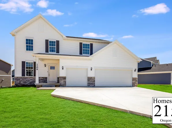 1106 Oregon Parks Ave, Oregon, WI 53575