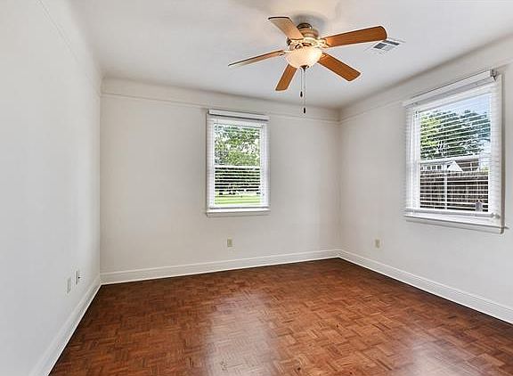 5th image of 228 Carrollton Ave