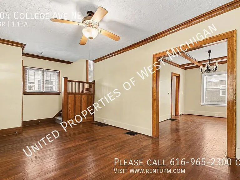 304 College Ave NE — Photo 5