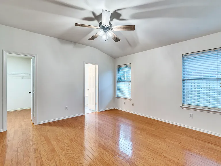3438 Flowstone Ln — Photo 29