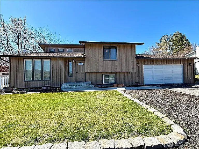 611 Hillcrest Circle Dr