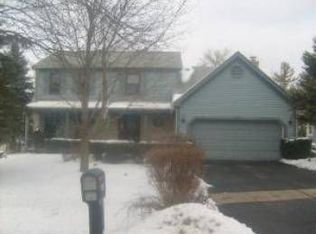 453 Hunters Way, Fox River Grove, IL 60021