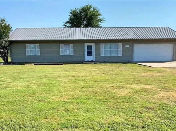15856 Church St, Cameron, OK 74932
