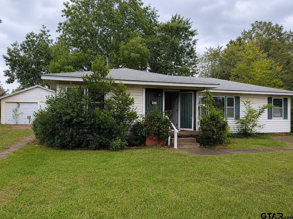 1st image of 1017 Deaton St