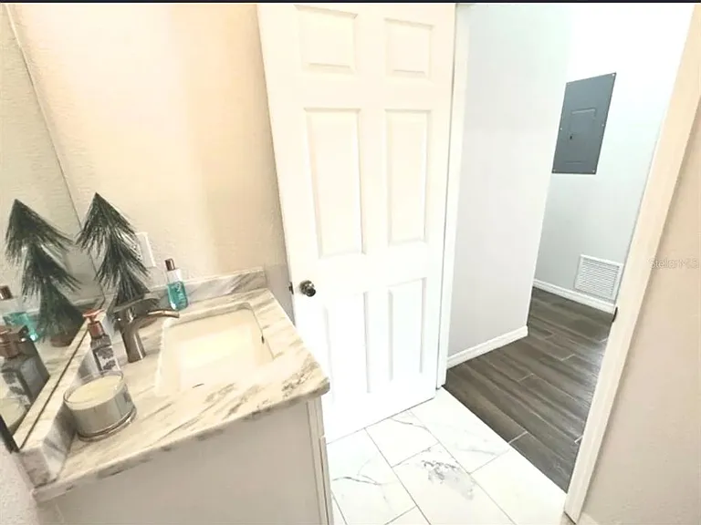 306 Eagle Pond Dr — Photo 12