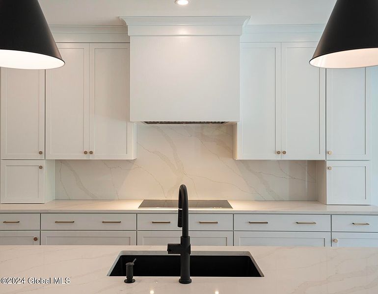 2nd image of 7 Arlington Circle