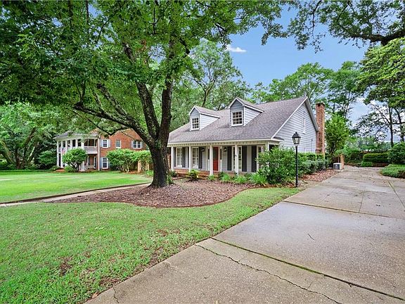 3rd image of 5320 Oak Bend Ct