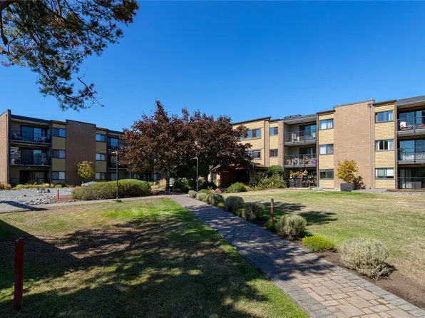 1870 McKenzie Ave #113, Saanich, BC V8N 4X3