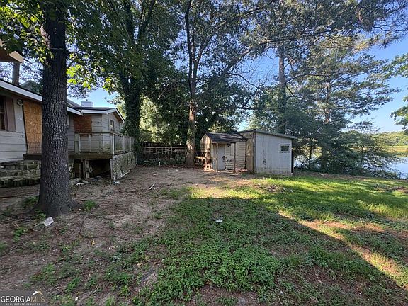 4th image of 2322 E Lake Dr NE