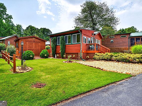 4th image of 19 Wapiti Ln