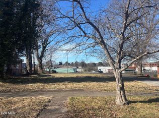 416 W Maple St, Johnson City, TN 37604