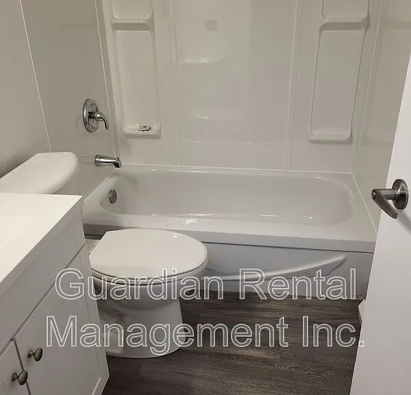 285 Ontario St #313 — Photo 6