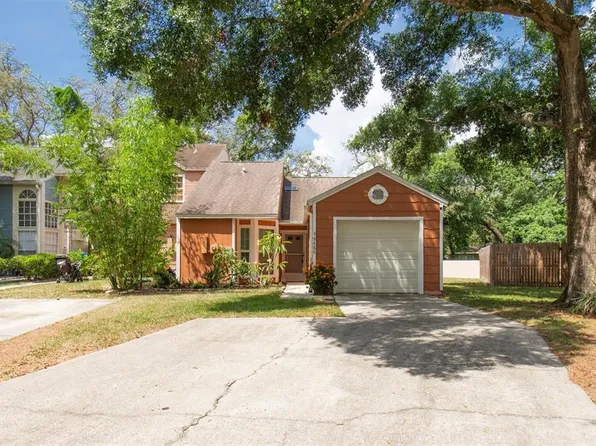 9466 Forest Hills Cir, Tampa, FL 33612