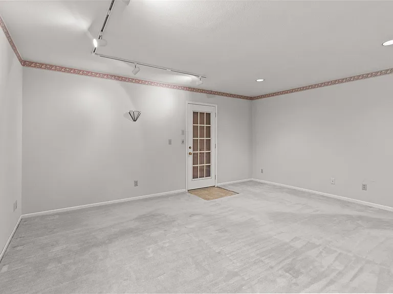 4848 Wickwillow Ln — Photo 21