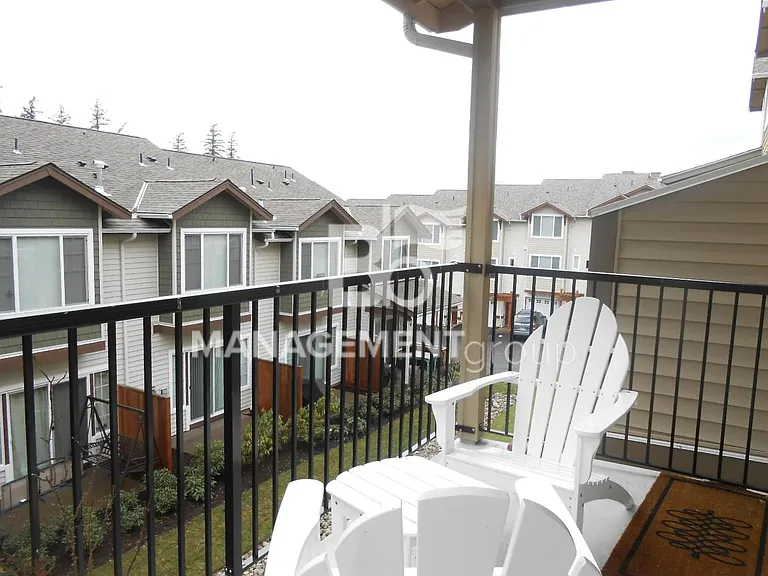 340 NW 116th Ave #101 — Photo 2