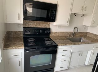 127 6th St APT 4, Seal Beach, CA 90740