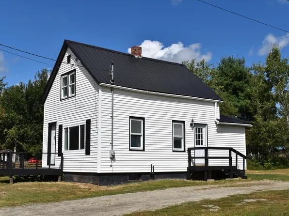 45 Hathaway Road, Mattawamkeag, ME 04459