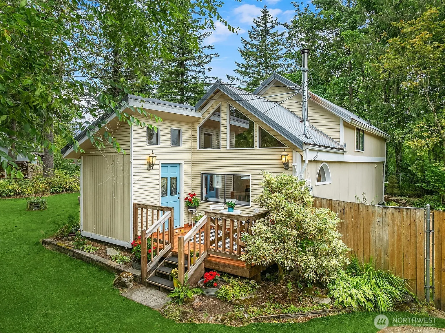 41507 Larson Drive photo 1