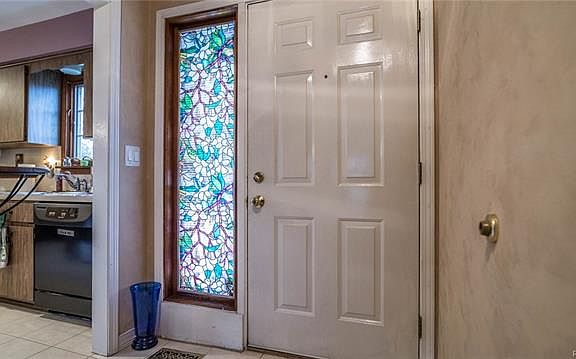 5th image of 24243 Bashian Dr #1