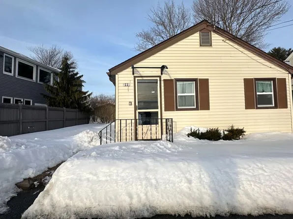 11 Cordially Colony, Wales, MA 01081